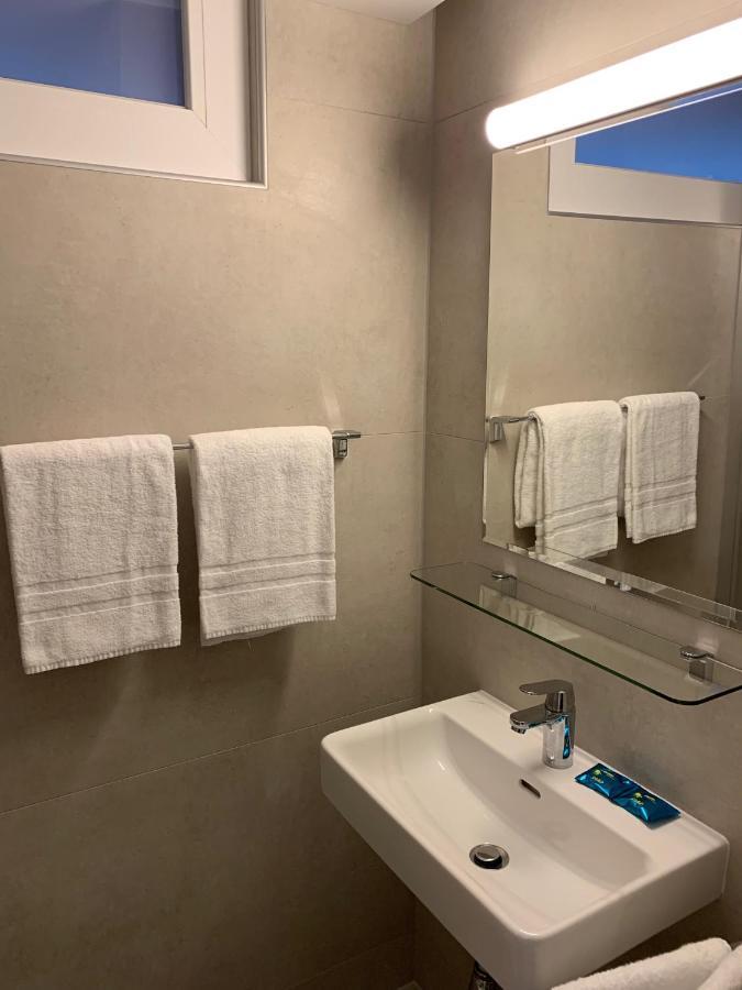 Eh!Toi Self Motel Etoy Bagian luar foto
