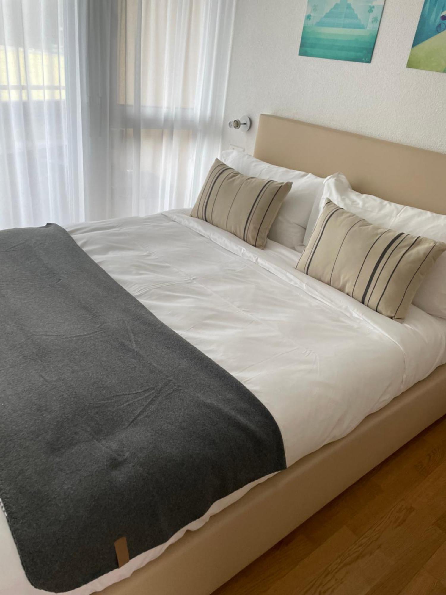 Eh!Toi Self Motel Etoy Bagian luar foto