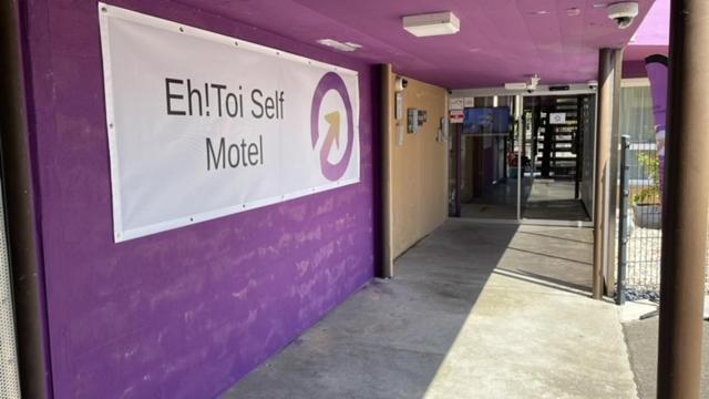 Eh!Toi Self Motel Etoy Bagian luar foto